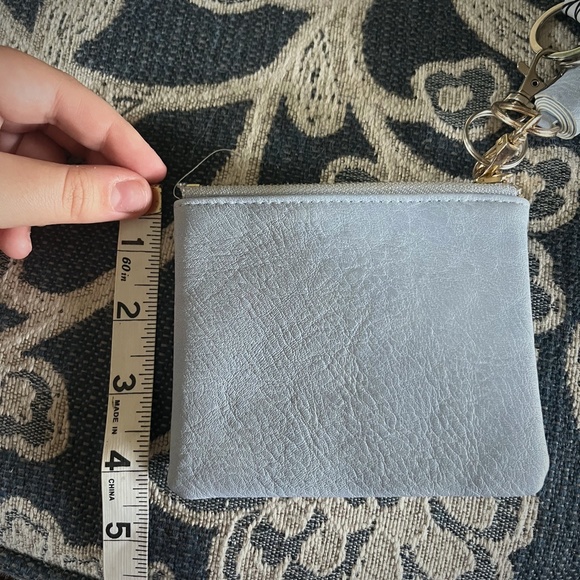 Very Cute Key Stack | Random Key Chain with Wallet - Picture 9 of 9